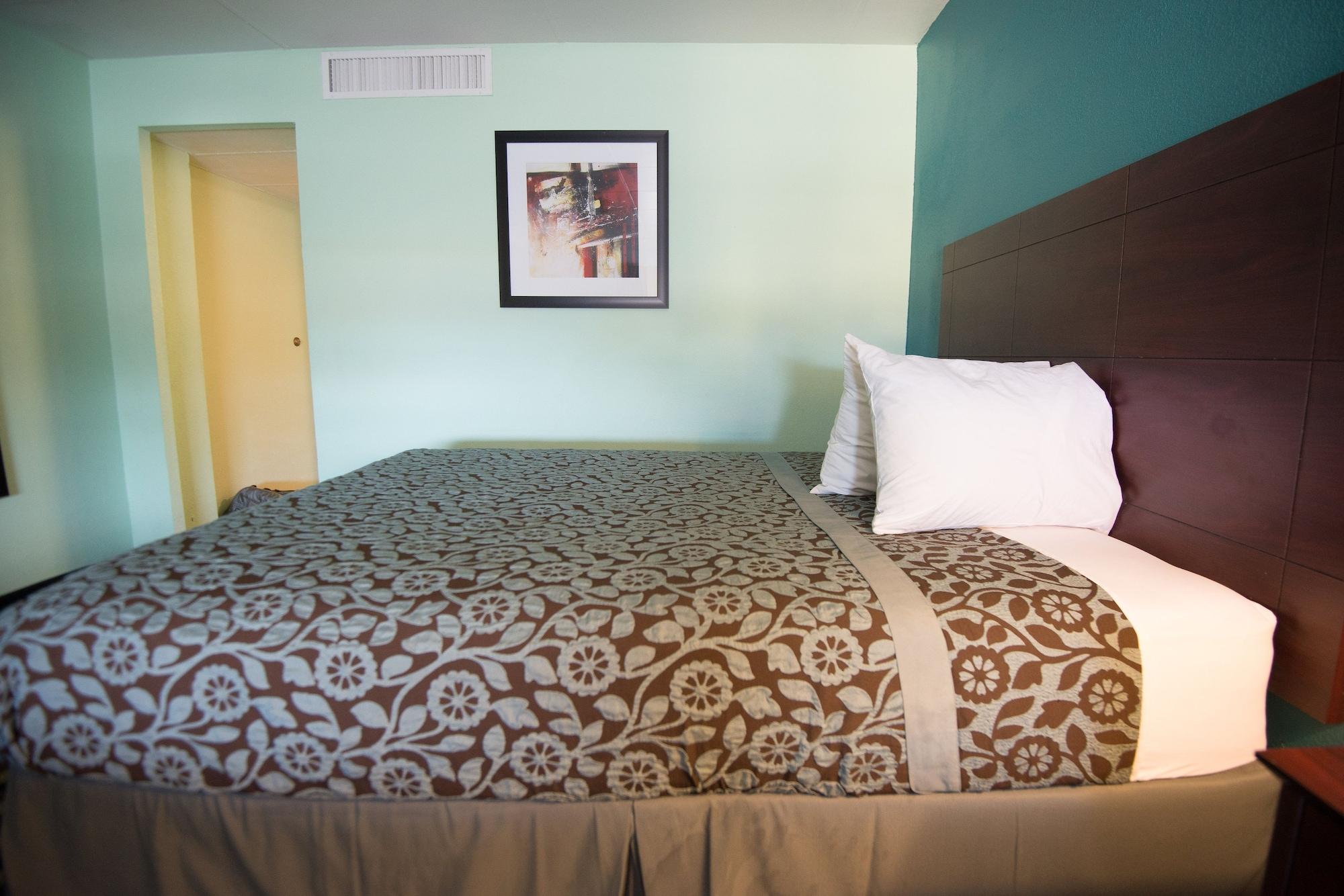 Days By Wyndham Wright Cincinnati Area Hotel 2*