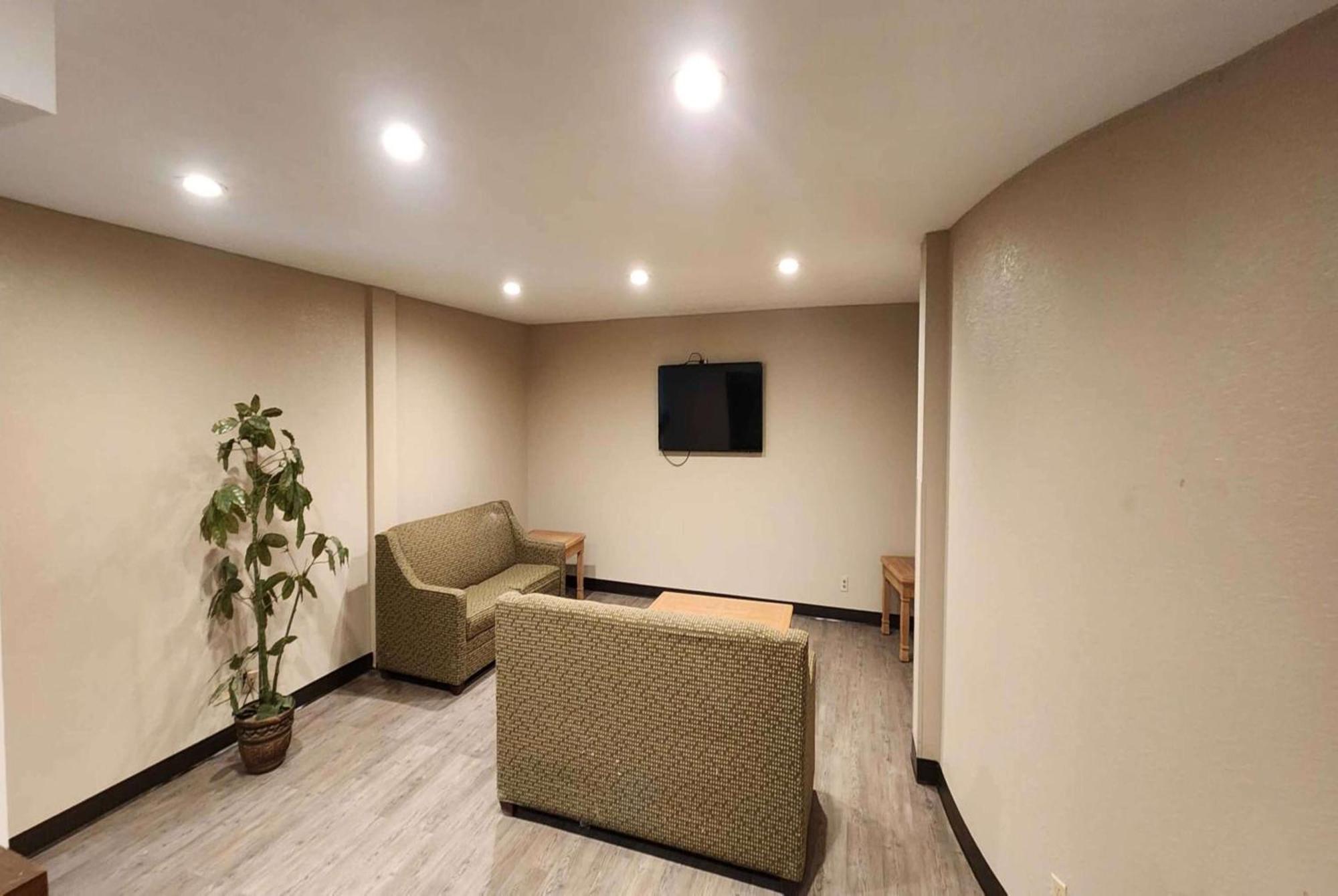 Days By Wyndham Wright Cincinnati Area Hotel 2*