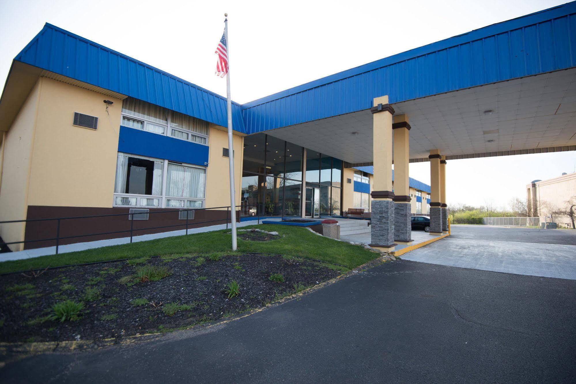 Hotel Days By Wyndham Wright Cincinnati Area 2*