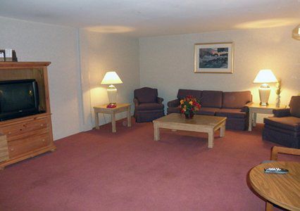 Days By Wyndham Wright Cincinnati Area Hotel Fort Wright